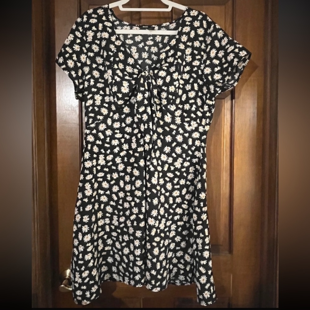 Daisy Print Dress